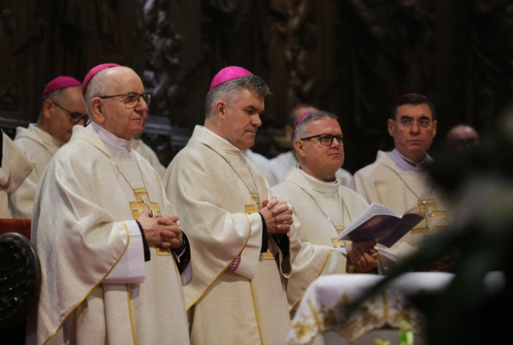 60. rocznica orędzia biskupów polskich do niemieckich - Msza święta