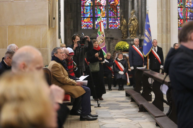 60. rocznica orędzia biskupów polskich do niemieckich - Msza święta