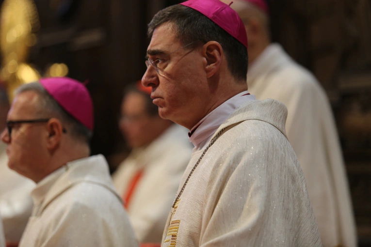 60. rocznica orędzia biskupów polskich do niemieckich - Msza święta