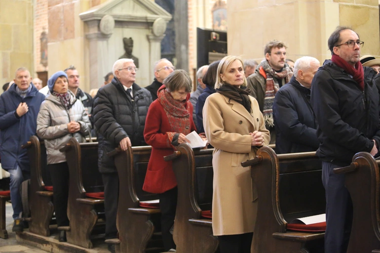 60. rocznica orędzia biskupów polskich do niemieckich - Msza święta