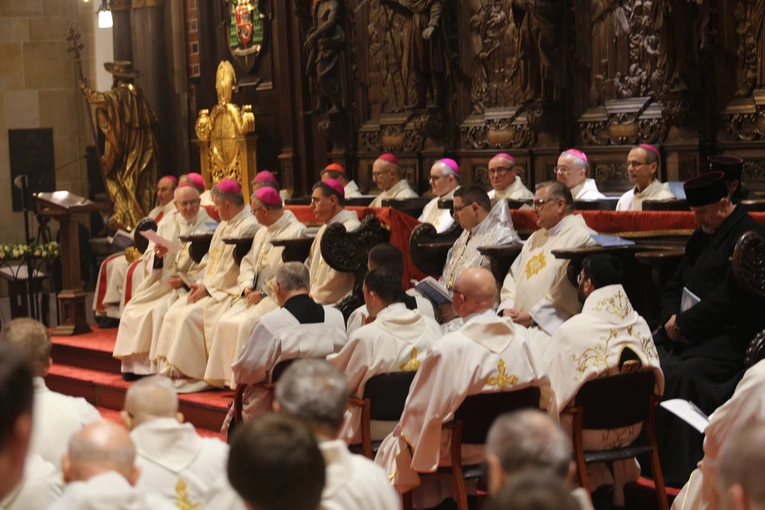 60. rocznica orędzia biskupów polskich do niemieckich - Msza święta
