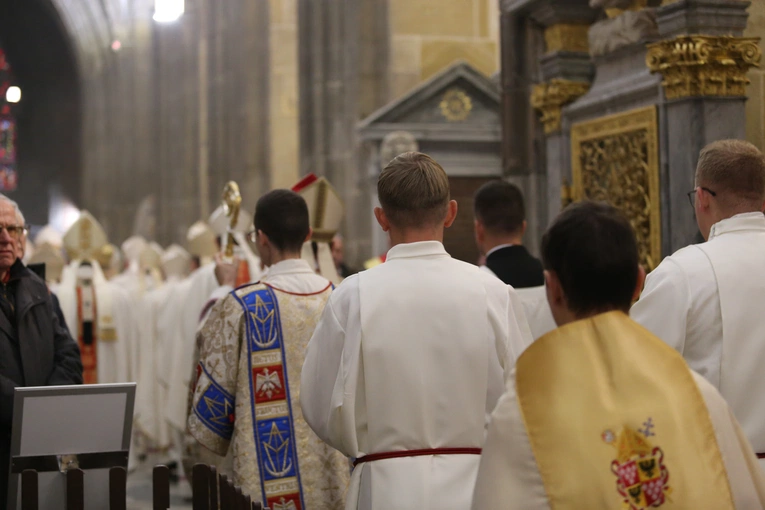 60. rocznica orędzia biskupów polskich do niemieckich - Msza święta