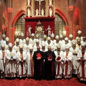 60. rocznica orędzia biskupów polskich do niemieckich - Msza święta