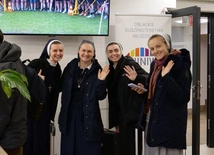 Alfy, zetki i kasa w Kościele. Zakonnice i zakonnicy szkolą się na forum w Kokotku