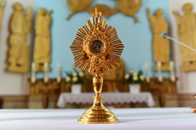 Starsza od parafii i jak ona młoda duchem 