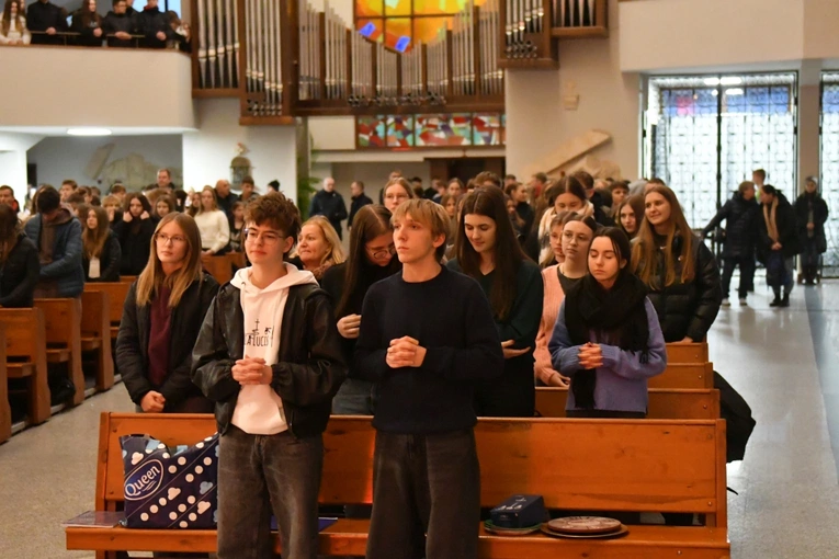 W Zielonej Górze trwa Modlitewny Wieczór Młodych