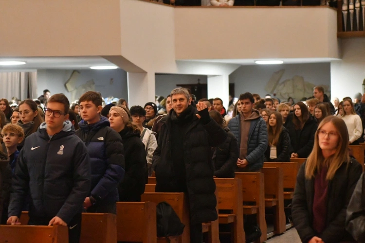 W Zielonej Górze trwa Modlitewny Wieczór Młodych