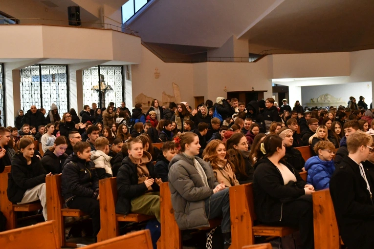 W Zielonej Górze trwa Modlitewny Wieczór Młodych