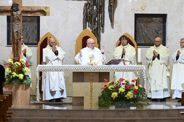 Msza św. z okazji Światowego Dnia Młodzieży