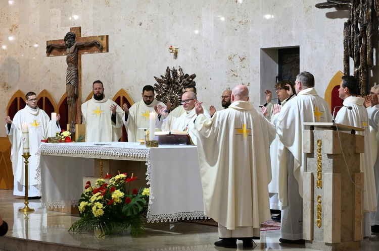 Msza św. z okazji Światowego Dnia Młodzieży