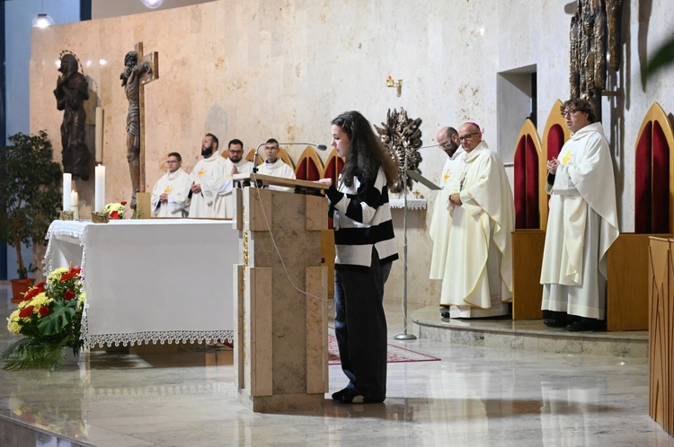 Msza św. z okazji Światowego Dnia Młodzieży