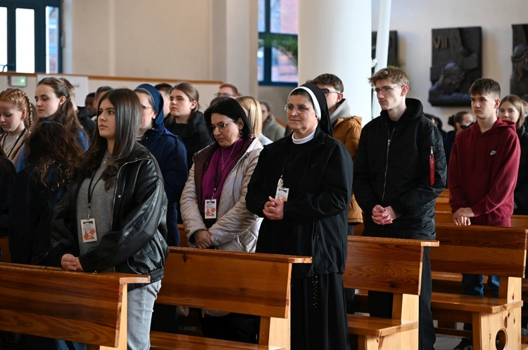 Msza św. z okazji Światowego Dnia Młodzieży