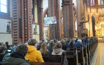 Forum Młodych "Zamysł" - adoracja, modlitwa, uwielbienie