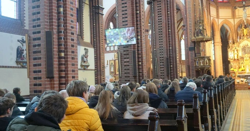 Forum Młodych "Zamysł" - adoracja, modlitwa, uwielbienie