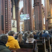 Forum Młodych "Zamysł" - adoracja, modlitwa, uwielbienie