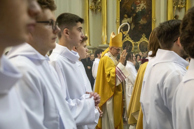 Nowi lektorzy w archidiecezji warszawskiej