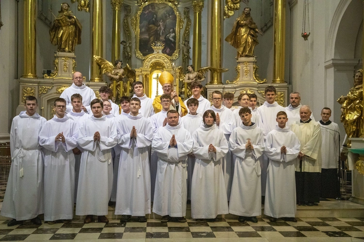 Nowi lektorzy w archidiecezji warszawskiej