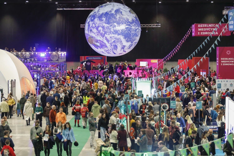 Region. Dasz się zaprosić do świata pełnego eksperymentów? Śląski Festiwal Nauki Katowice ma do niego klucz