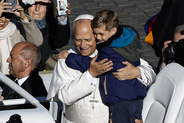 Leon XIV: życie Ewangelią prowadzi do miłości Boga i człowieka