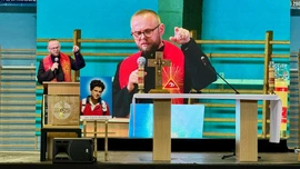 Jest nadzieja! Diecezja świdnicka po rekolekcjach z ks. Łukaszem Platą