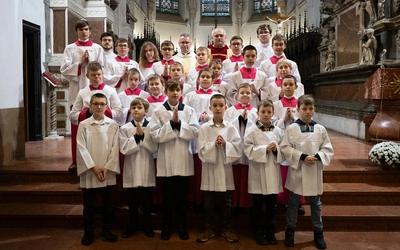 Za pół roku sutanny w biskupim kolorze