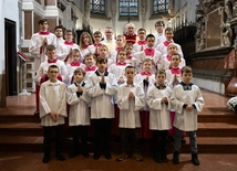 Za pół roku sutanny w biskupim kolorze