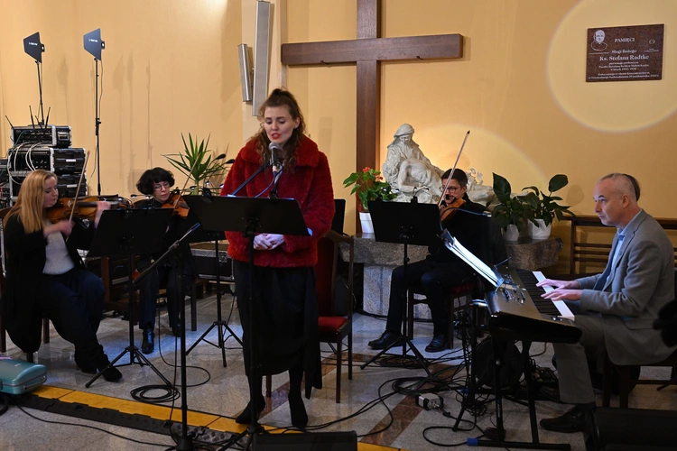 Rozpoczęcie 10. "Kurtyny" w Gdyni