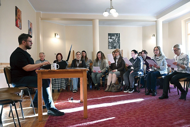 Podczas próby jednego z głosów.