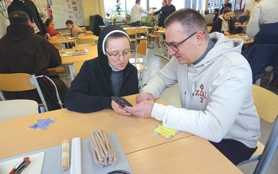 Spotkanie poziomu liderów i księży. 