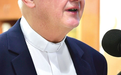 – Był księciem poetów, ale tytuł książęcy dotyczył także administracji świeckiej na terenie Warmii – zauważa ks. Andrzej Kopiczko.