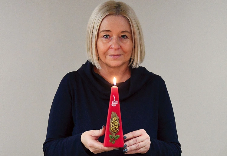 Postawmy świece na wigilijnym stole. To okazja, żeby pomóc najmłodszym, i to w bardzo konkretny sposób.