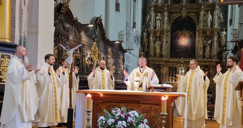 Swój charyzmat realizował w poczuciu braterstwa i odpowiedzialności