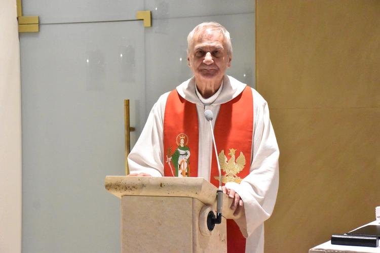 Tam łączą się wszystkie tory ludzkiego życia - odpust w kaplicy na dworcu