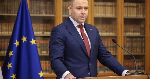 Prezydent w Pradze: antyeuropejskie wizje czy trzeźwa ocena rzeczywistości?