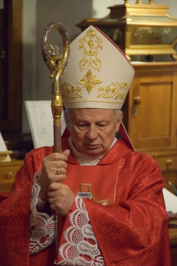 Poświęcenie figury Chrystusa upadającego pod krzyżem u radomskich bernardynów