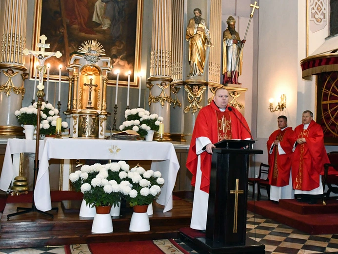 Msza św. w intencji proboscza parafii w Piątku