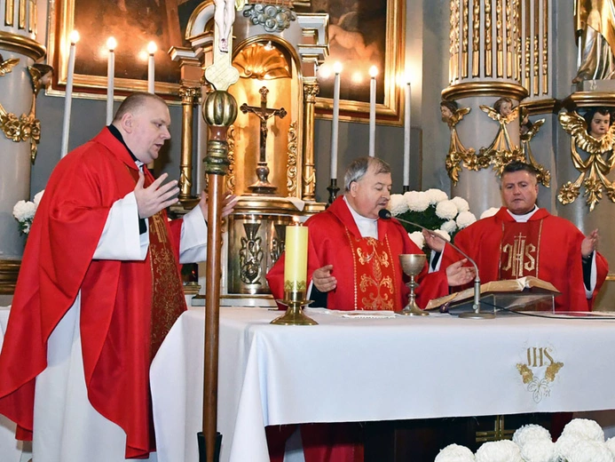 Msza św. w intencji proboscza parafii w Piątku