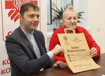 Paczki, świece, kartki, prezenty i inne