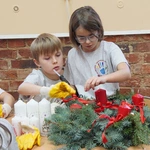 Wigilijna świeca Caritas już płonie