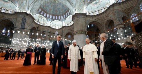 Wizyta Leona XIV w Błękitnym Meczecie Sułtana Ahmeda