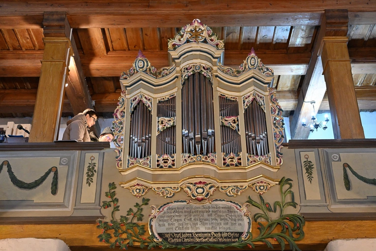 Barokowy instrument w Różynach odzyskał głos