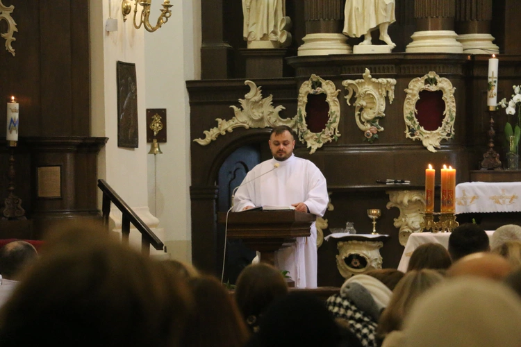 Płock. Ustanowienie nadzwyczajnych szafarzy Komunii św.