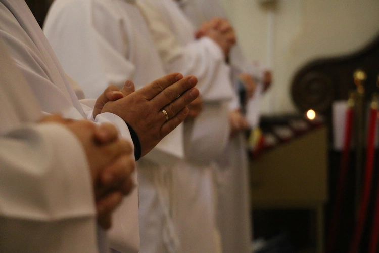 Płock. Ustanowienie nadzwyczajnych szafarzy Komunii św.