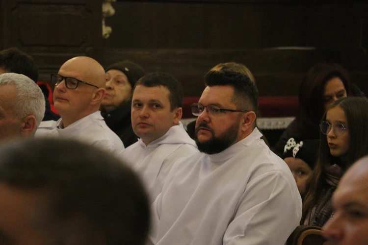 Płock. Ustanowienie nadzwyczajnych szafarzy Komunii św.