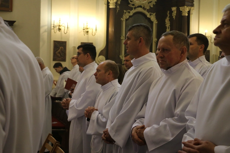 Płock. Ustanowienie nadzwyczajnych szafarzy Komunii św.