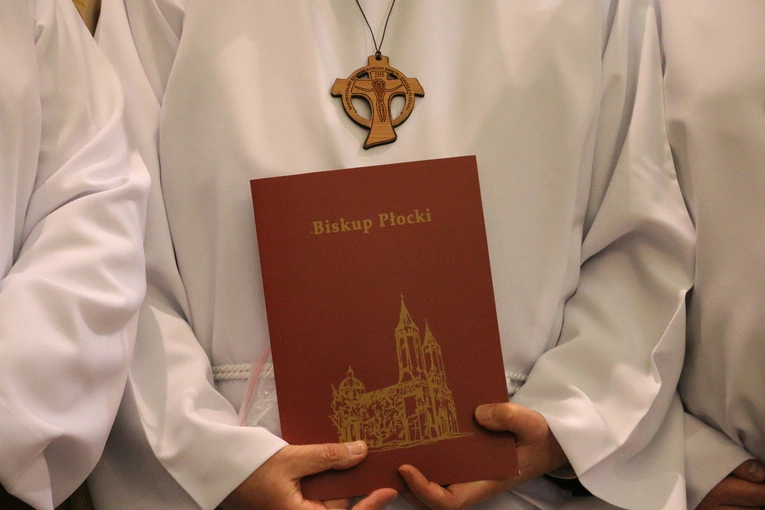 Płock. Ustanowienie nadzwyczajnych szafarzy Komunii św.