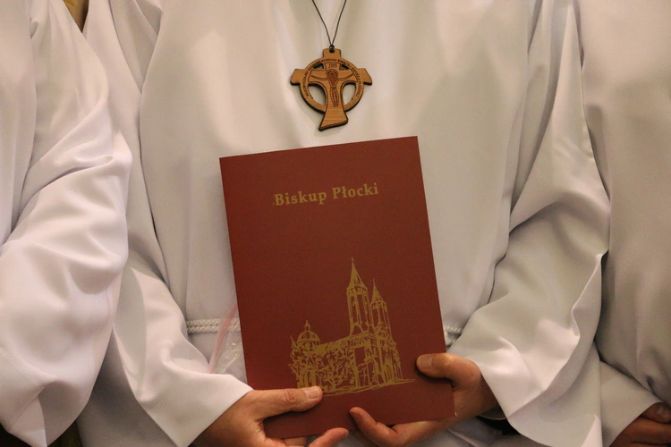 Płock. Ustanowienie nadzwyczajnych szafarzy Komunii św.