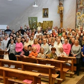 U Pani Cierpliwie Słuchającej nabierają sił do pomocy ludziom w potrzebie