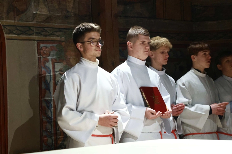 Nowy ołtarz w Polnej