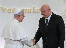 Uścisk dłoni z prezydentem Libanu